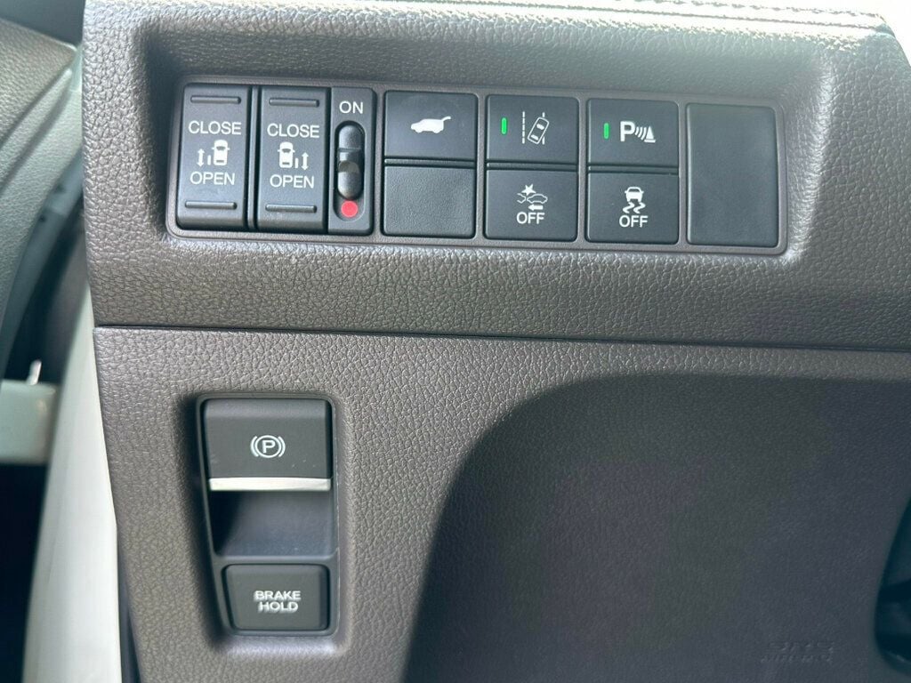 2018 Honda Odyssey Elite Automatic - 23054978 - 32