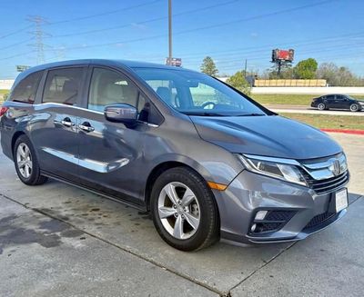 2018 Honda Odyssey - 5FNRL6H72JB106424