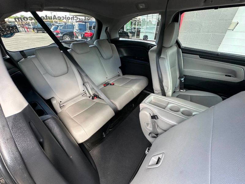 2018 Honda Odyssey EX-L Automatic - 22922643 - 24