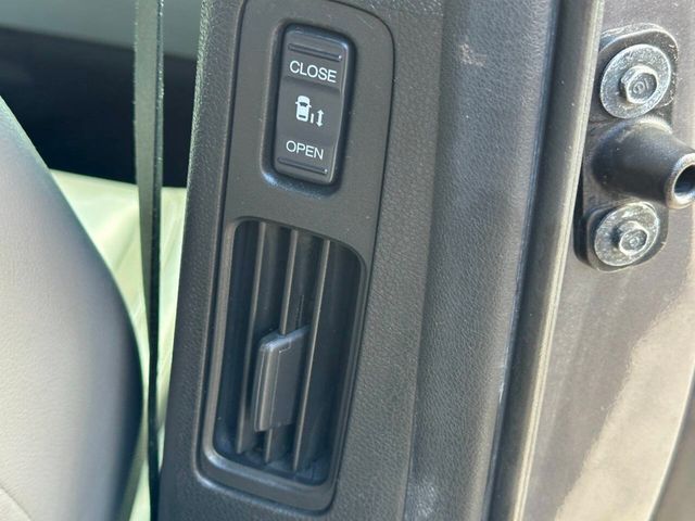 2018 Honda Odyssey EX-L Automatic - 22922643 - 25