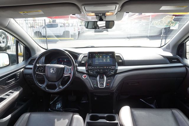 2018 Honda Odyssey EX-L, THIRD ROW SEATING, LEATHER SEATS, MOON ROOF, DVD SYSTEM  - 22989824 - 41