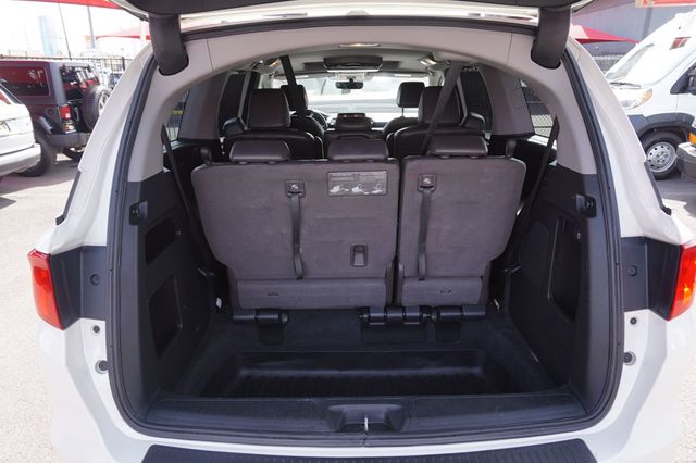 2018 Honda Odyssey EX-L, THIRD ROW SEATING, LEATHER SEATS, MOON ROOF, DVD SYSTEM  - 22989824 - 7