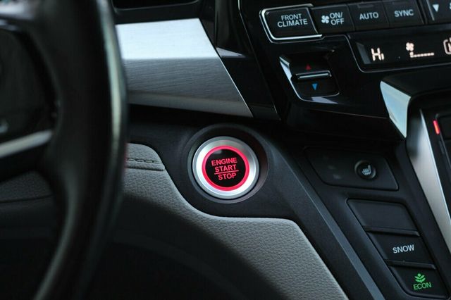 2018 Honda Odyssey EXL W/ DVD PLAYER, RES, NAVIGATION LEATHER, MOONROOF - 22934682 - 32