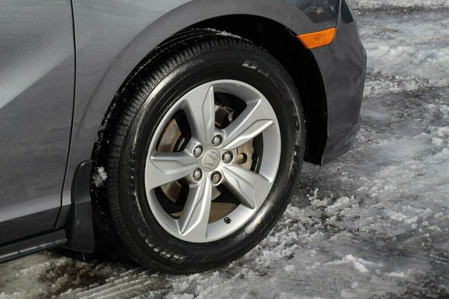 2018 Honda Odyssey EXL W/ DVD PLAYER, RES, NAVIGATION LEATHER, MOONROOF - 22934682 - 36