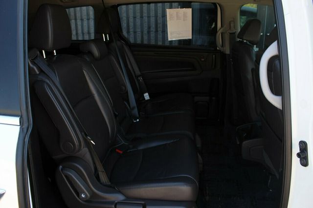 2018 Honda Odyssey EXL W/  MOONROOF, HEATED LEATHER SEATS,NEW GENERAL ALTIMAX TIRES - 23018156 - 10