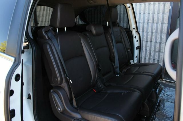2018 Honda Odyssey EXL W/  MOONROOF, HEATED LEATHER SEATS,NEW GENERAL ALTIMAX TIRES - 23018156 - 11