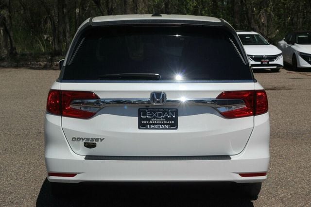 2018 Honda Odyssey EXL W/  MOONROOF, HEATED LEATHER SEATS,NEW GENERAL ALTIMAX TIRES - 23018156 - 4