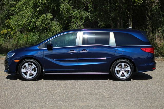 2018 Honda Odyssey EXL W/ MOONROOF, LEATHER INTERIOR W/ NEW BRAKE SERVICE - 22922324 - 17