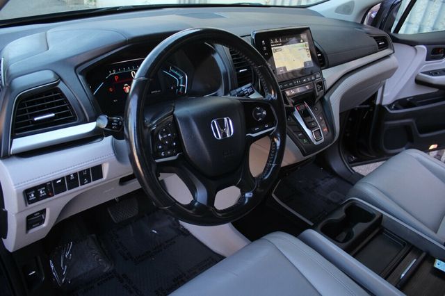 2018 Honda Odyssey EXL W/ MOONROOF, LEATHER INTERIOR W/ NEW BRAKE SERVICE - 22922324 - 24