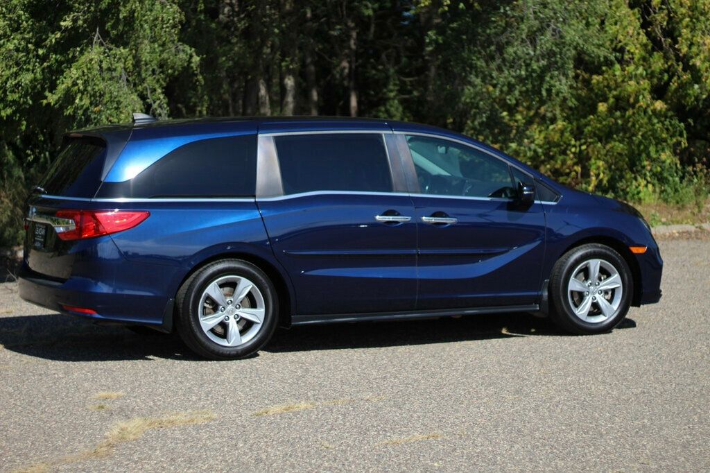 2018 Honda Odyssey EX-L photo 3