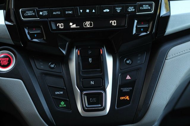 2018 Honda Odyssey EXL W/ MOONROOF, LEATHER W/ NEW BRAKE SERVICE - 22922324 - 15