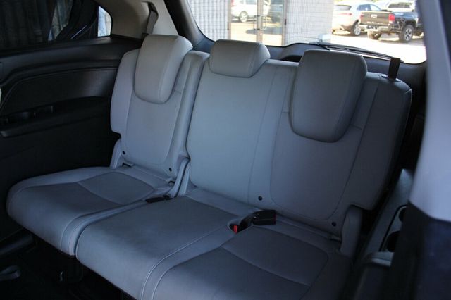 2018 Honda Odyssey EXL W/ MOONROOF, LEATHER W/ NEW BRAKE SERVICE - 22922324 - 28