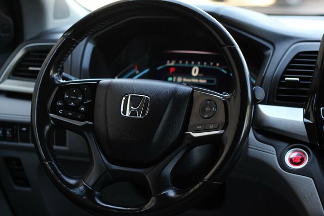 2018 Honda Odyssey EXL W/ MOONROOF, LEATHER W/ NEW BRAKE SERVICE - 22922324 - 29