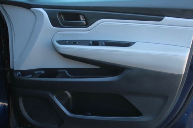 2018 Honda Odyssey EXL W/ MOONROOF, LEATHER W/ NEW BRAKE SERVICE - 22922324 - 5