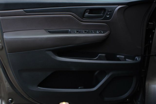2018 Honda Odyssey ONE OWNER EXL W/ LEATHER, MOONROOF - 23040269 - 19