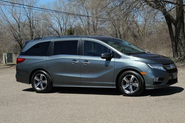 2018 Honda Odyssey ONE OWNER TOURING W/ DVD, ENTERTAINMENT,NAVIGATION, MOONROOF - 22996427 - 0