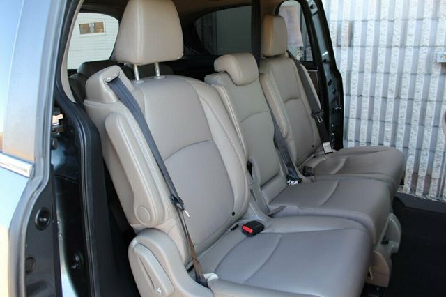2018 Honda Odyssey ONE OWNER TOURING W/ DVD, ENTERTAINMENT,NAVIGATION, MOONROOF - 22996427 - 10