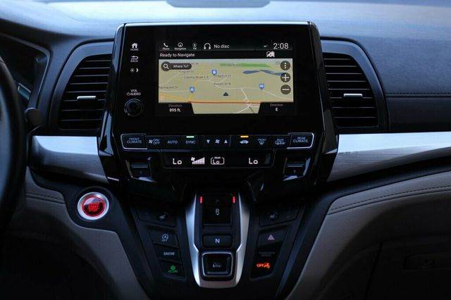 2018 Honda Odyssey ONE OWNER TOURING W/ DVD, ENTERTAINMENT,NAVIGATION, MOONROOF - 22996427 - 14