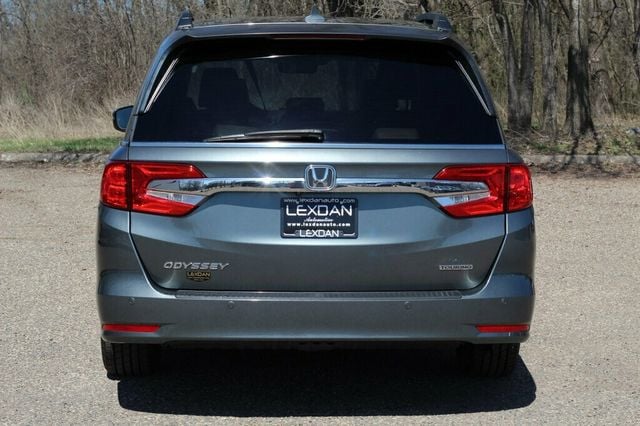 2018 Honda Odyssey ONE OWNER TOURING W/ DVD, ENTERTAINMENT,NAVIGATION, MOONROOF - 22996427 - 4