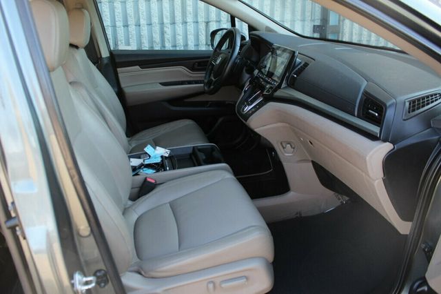 2018 Honda Odyssey ONE OWNER TOURING W/ DVD, ENTERTAINMENT,NAVIGATION, MOONROOF - 22996427 - 7