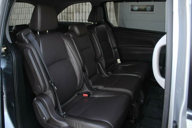 2018 Honda Odyssey ONE OWNER TOURING W/ RES-DVD, NAVIGATION, PWR MOONROOF - 22947055 - 11