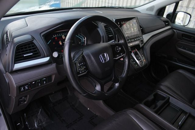2018 Honda Odyssey ONE OWNER TOURING W/ RES-DVD, NAVIGATION, PWR MOONROOF - 22947055 - 25