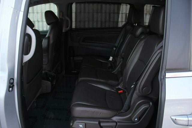 2018 Honda Odyssey ONE OWNER TOURING W/ RES-DVD, NAVIGATION, PWR MOONROOF - 22947055 - 27