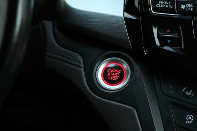 2018 Honda Odyssey ONE OWNER TOURING W/ RES-DVD, NAVIGATION, PWR MOONROOF - 22947055 - 31