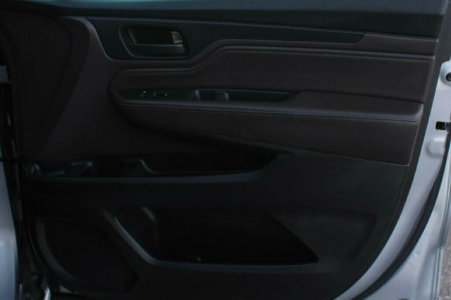 2018 Honda Odyssey ONE OWNER TOURING W/ RES-DVD, NAVIGATION, PWR MOONROOF - 22947055 - 5