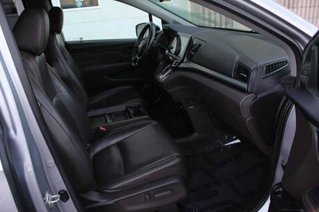 2018 Honda Odyssey ONE OWNER TOURING W/ RES-DVD, NAVIGATION, PWR MOONROOF - 22947055 - 7