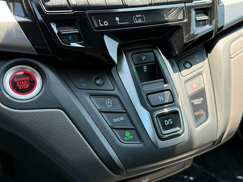2018 Honda Odyssey Touring Automatic - 23040057 - 32