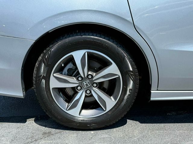 2018 Honda Odyssey Touring Automatic - 23040057 - 39