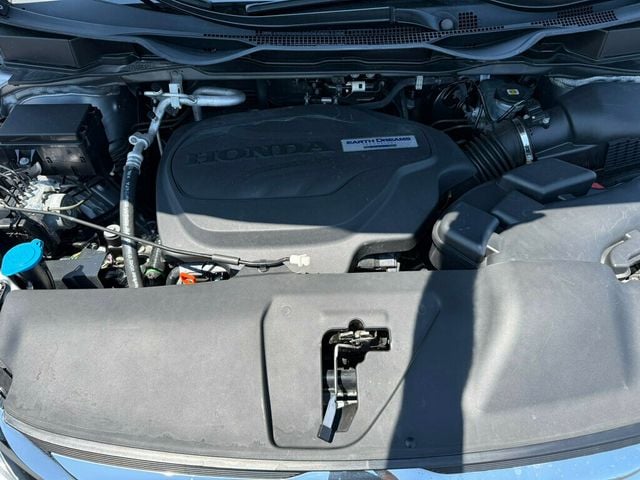 2018 Honda Odyssey Touring Automatic - 23040057 - 44