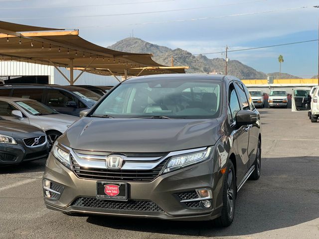 2018 Honda Odyssey Touring Automatic TV/DVD - 22946179 - 11