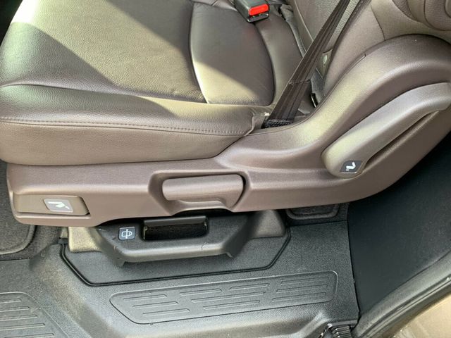 2018 Honda Odyssey Touring Automatic TV/DVD - 22946179 - 27