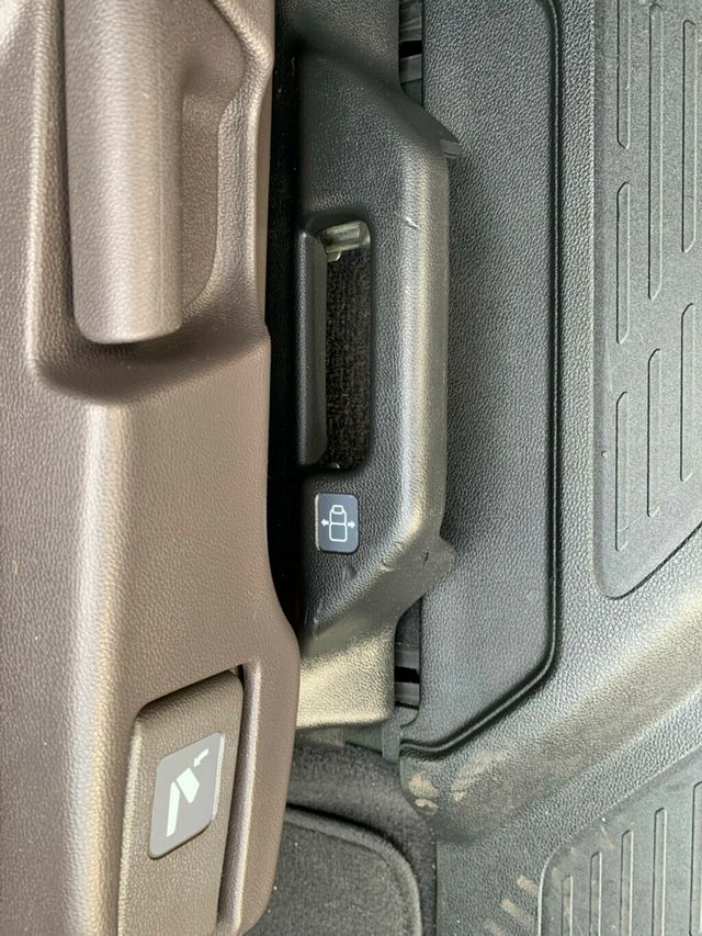 2018 Honda Odyssey Touring Automatic TV/DVD - 22946179 - 36