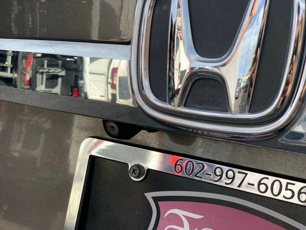 2018 Honda Odyssey Touring Automatic TV/DVD - 22946179 - 42