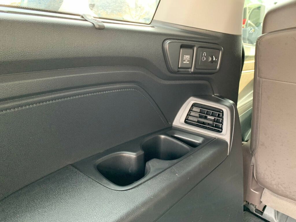 2018 Honda Odyssey Touring Automatic TV/DVD - 22946179 - 50