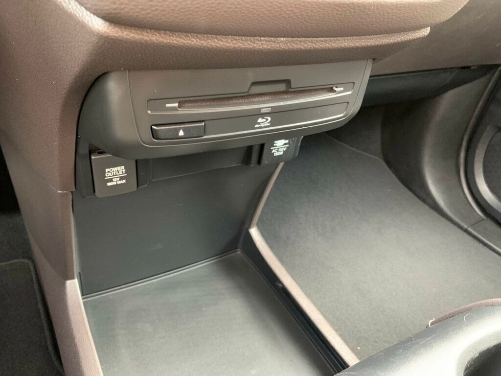 2018 Honda Odyssey Touring Automatic TV/DVD - 22946179 - 54