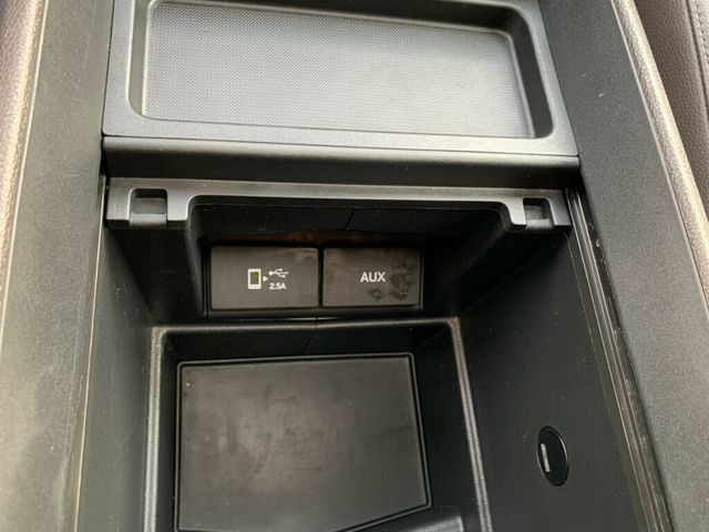 2018 Honda Odyssey Touring Automatic TV/DVD - 22946179 - 56