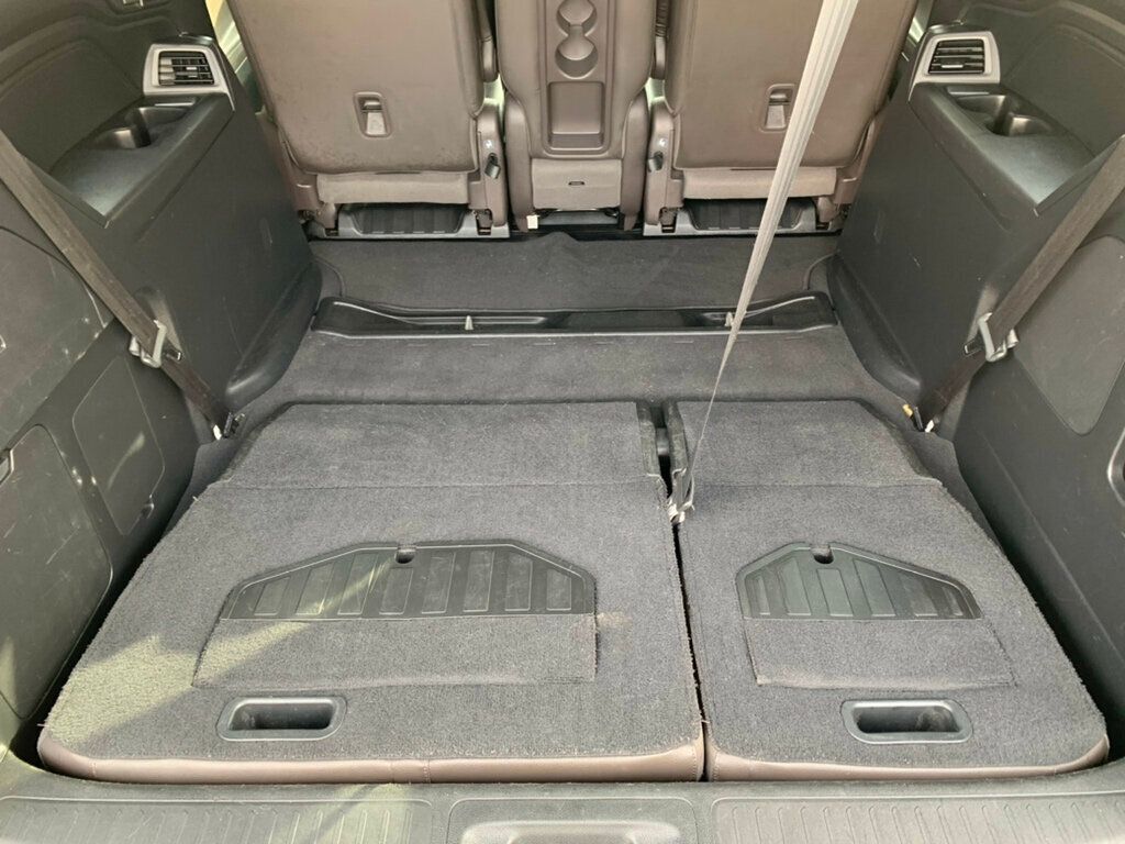 2018 Honda Odyssey Touring Automatic TV/DVD - 22946179 - 5