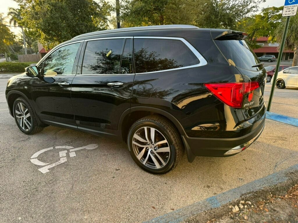 2018 Honda Pilot Elite AWD - 22767028 - 3