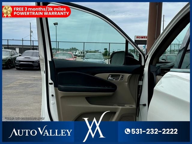 2018 Honda Pilot Elite Sport Utility 4D - 23041546 - 11
