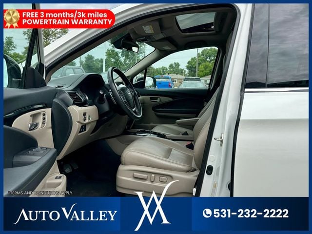 2018 Honda Pilot Elite Sport Utility 4D - 23041546 - 13