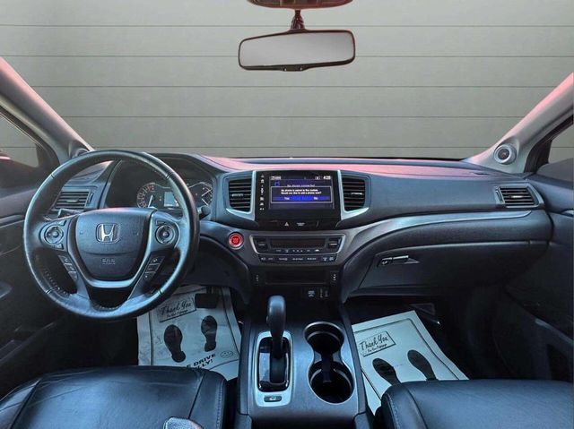 2018 Honda Pilot EX-L AWD - 22942564 - 16