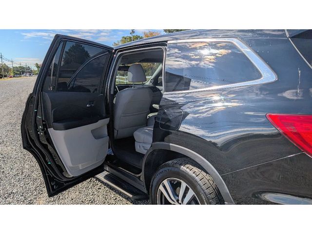 2018 Honda Pilot EX-L AWD - 22923697 - 9