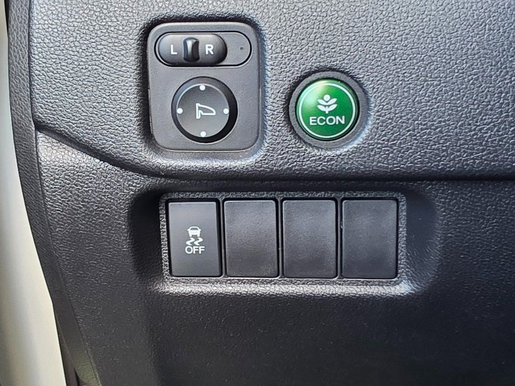 2018 Honda Pilot EX-L AWD - 22935286 - 42