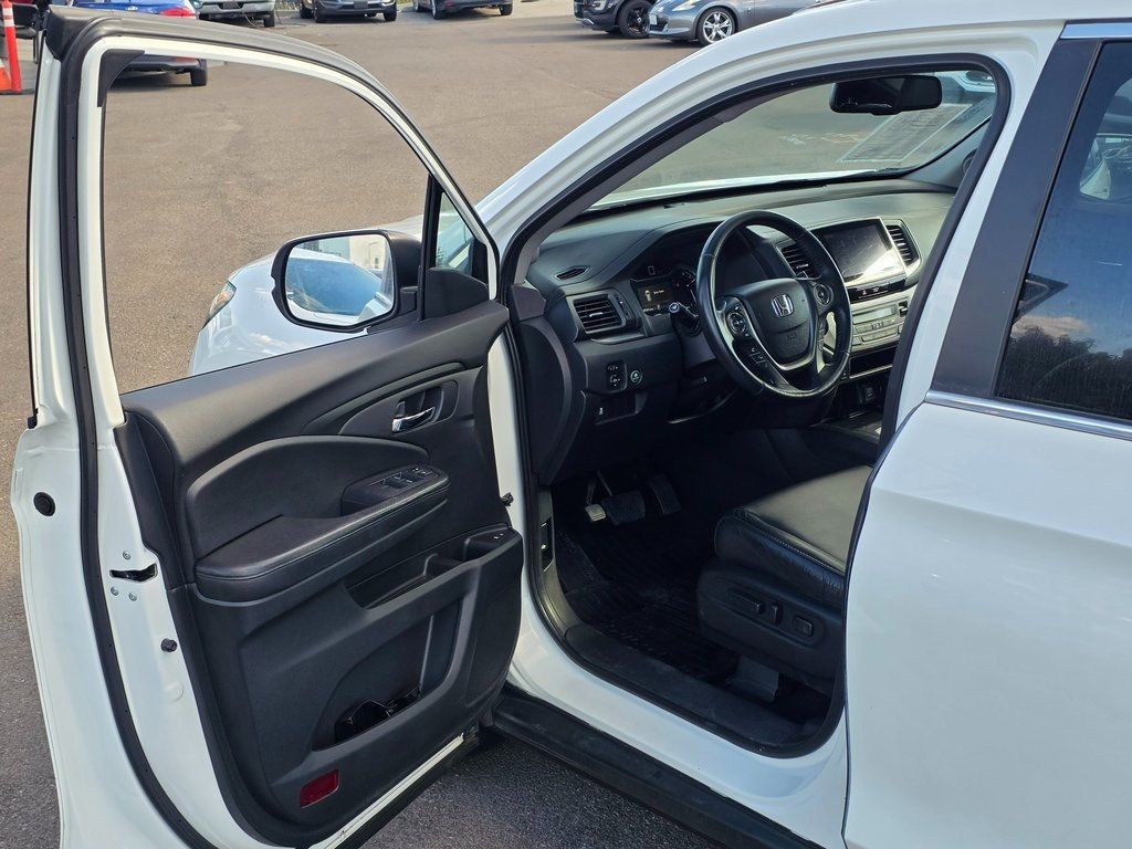 2018 Honda Pilot EX-L AWD - 22935286 - 46