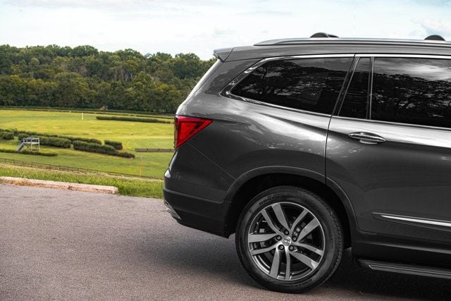 2018 Honda Pilot LocalTrade/Elite/AWD/BlindSpotMonitor/BackupCamera/HeatedSeats/ - 23049099 - 13