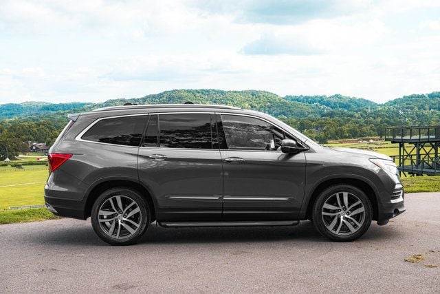 2018 Honda Pilot LocalTrade/Elite/AWD/BlindSpotMonitor/BackupCamera/HeatedSeats/ - 23049099 - 15